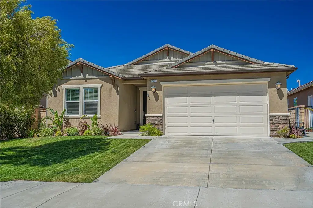 20311 Amorette Court, Saugus, CA 91350 - #1