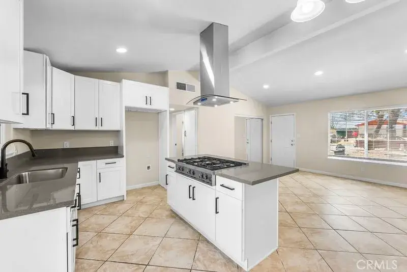 10921 Rome Beauty, California City, CA 93505 - #1