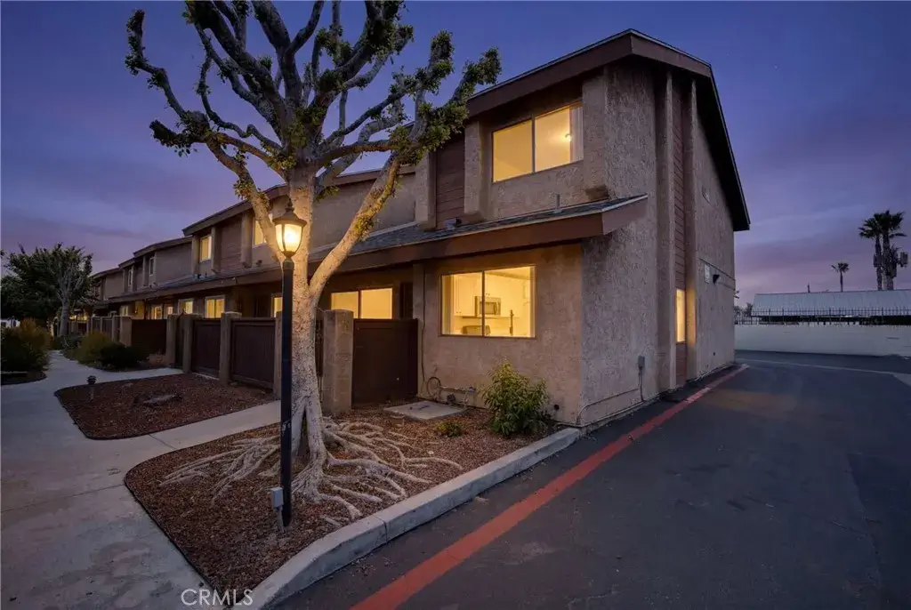 8435 Columbus Avenue #17, North Hills, CA 91343 - #1