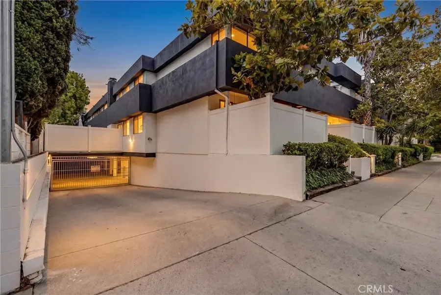 5142 Zelzah #25, Encino, CA 91316 - #2