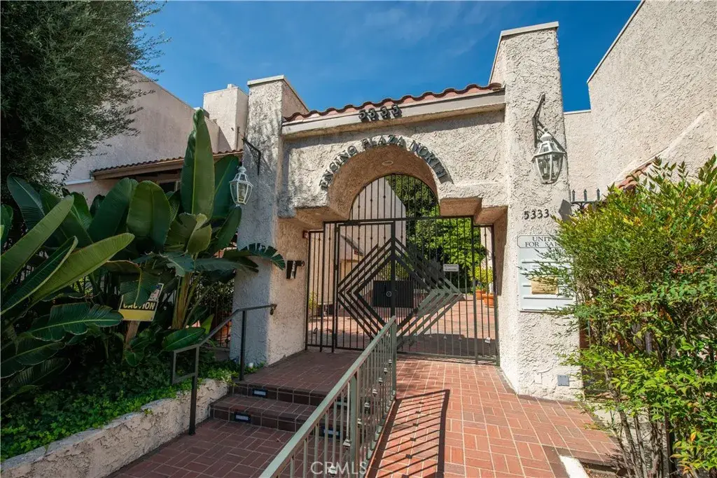 5333 Zelzah Avenue #102, Encino, CA 91316 - #1