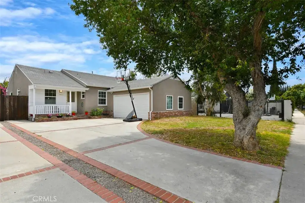 5836 Norwich Ave., Sherman Oaks, CA 91411 - #1