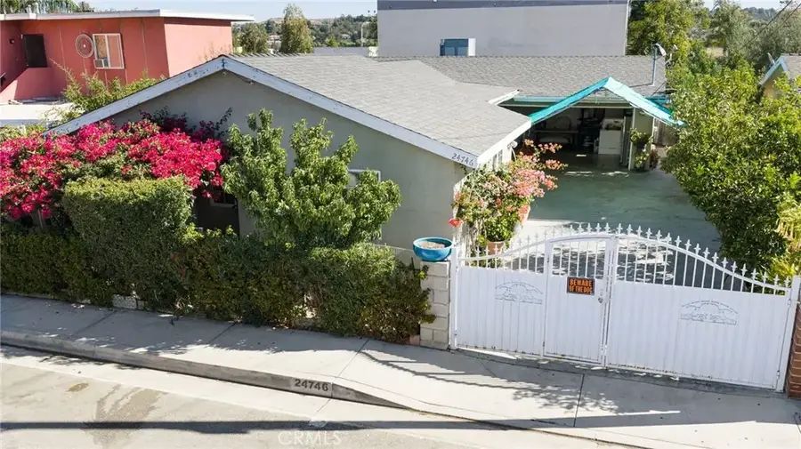 24746 Spruce, Newhall, CA 91321 - #2