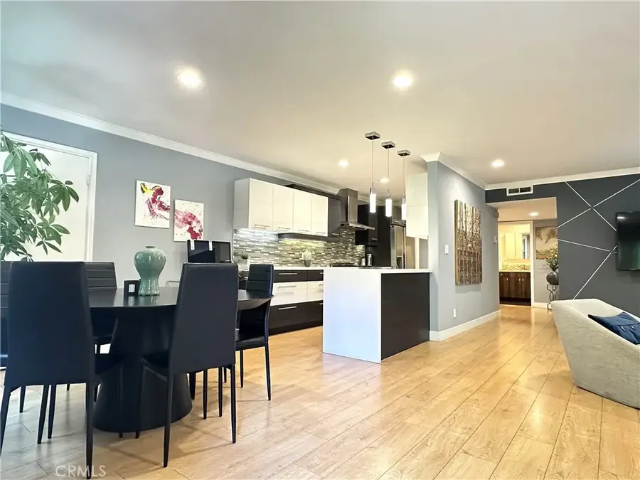 6720 Hillpark Drive #204, Los Angeles, CA 90068 - #3