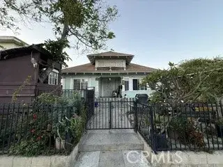 1457 W 25th, Los Angeles, CA 90007
