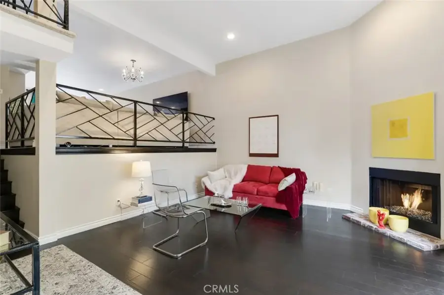 21125 Lassen Street #2, Chatsworth, CA 91311 - #3