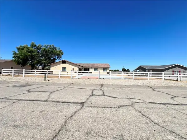 40719 171th Street, Lake Los Angeles, CA 93535