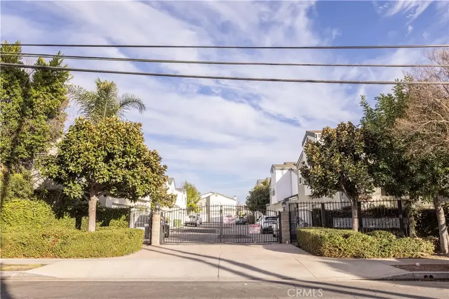 9146 Lemona Avenue #105, North Hills, CA 91343 - #2