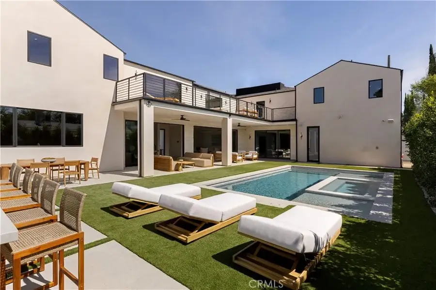 15202 Hesby Street, Sherman Oaks, CA 91403 - #3