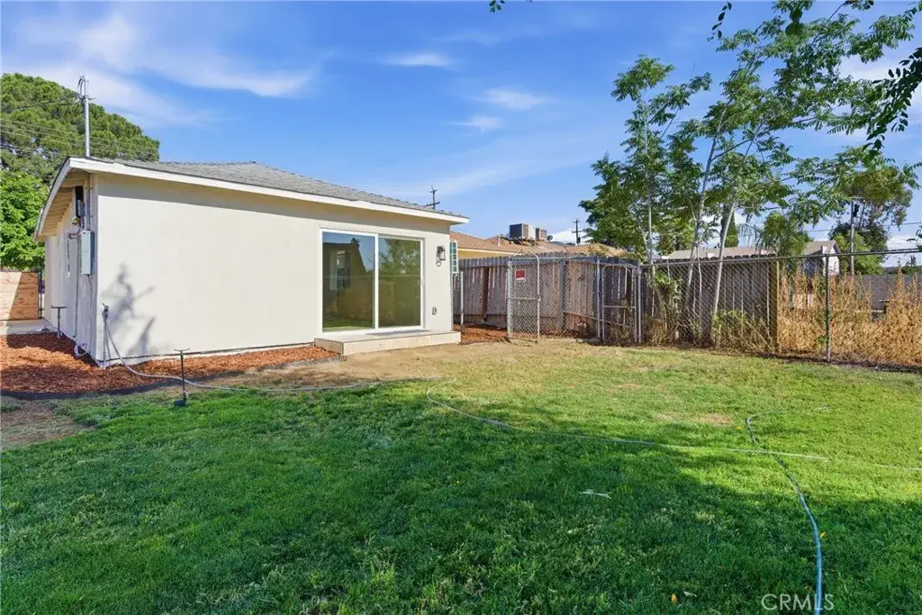217 Garnsey Avenue, Bakersfield, CA 93309 - #1