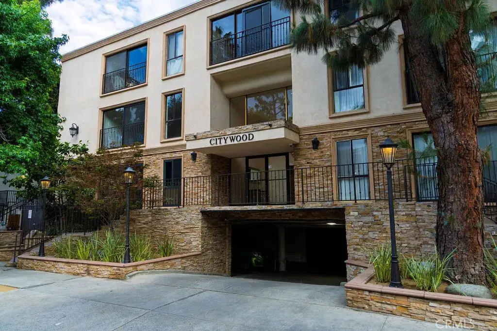 15344 Weddington Street #104, Sherman Oaks, CA 91411 - #1