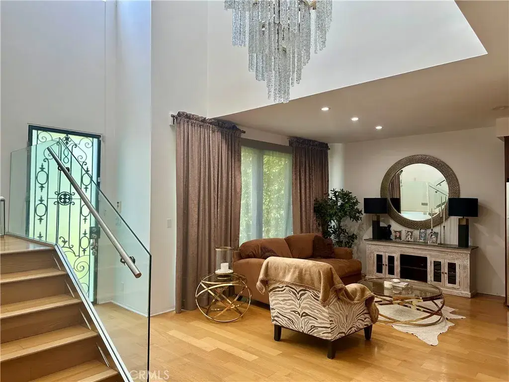 14721 Valley Vista, Sherman Oaks, CA 91403 - #1