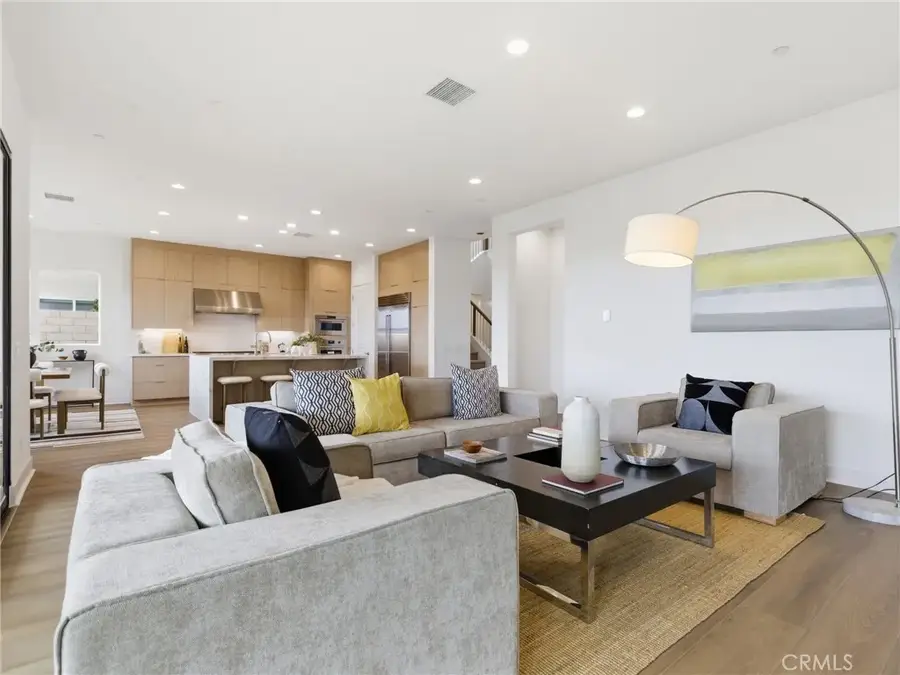 27643 Juniper Lane, Valencia, CA 91381 - #2