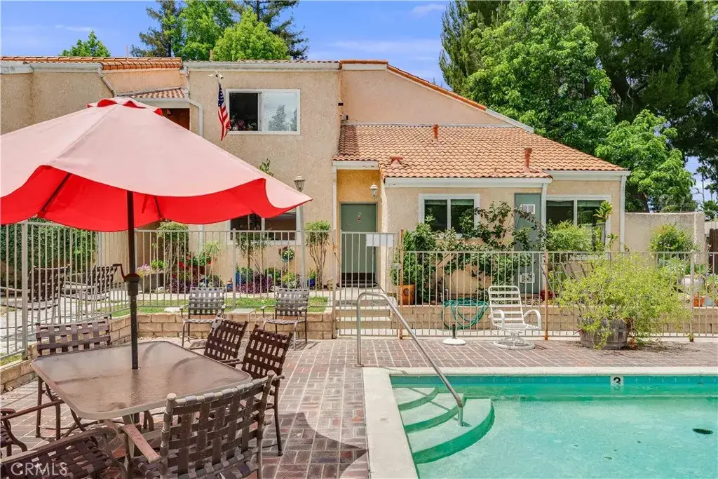6300 Shoup Avenue #2, Woodland Hills, CA 91367 - #1