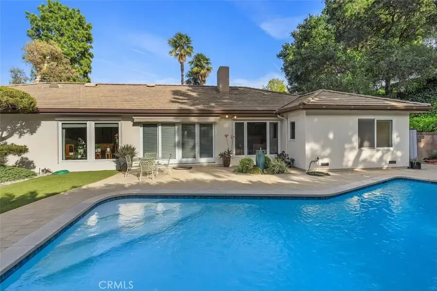16903 Oak View Drive, Encino, CA 91436 - #2