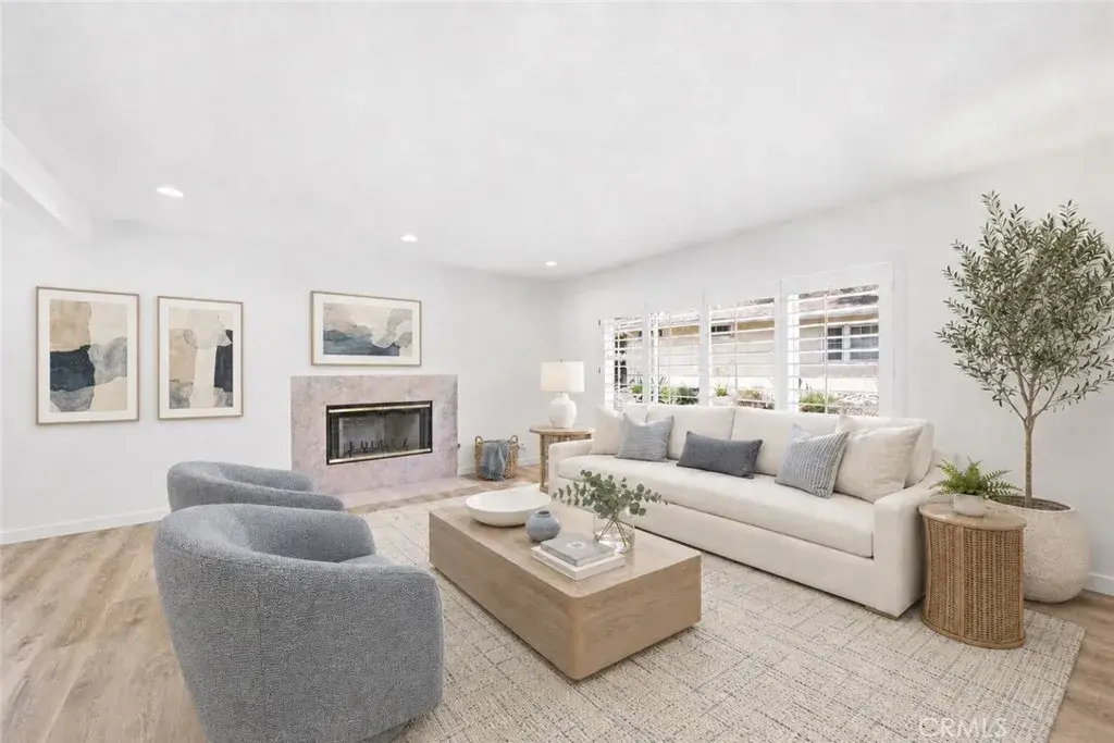 4776 Excelente Drive, Woodland Hills, CA 91364 - #1