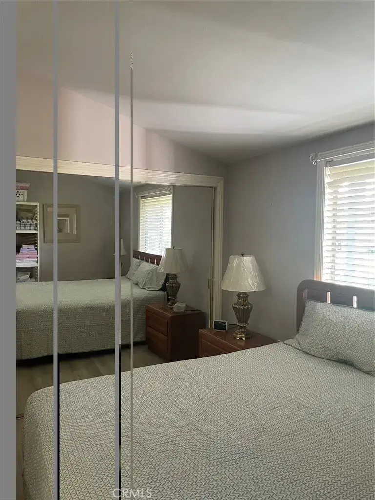 19114 Ave Of The Oaks #B, Newhall, CA 91321 - #2