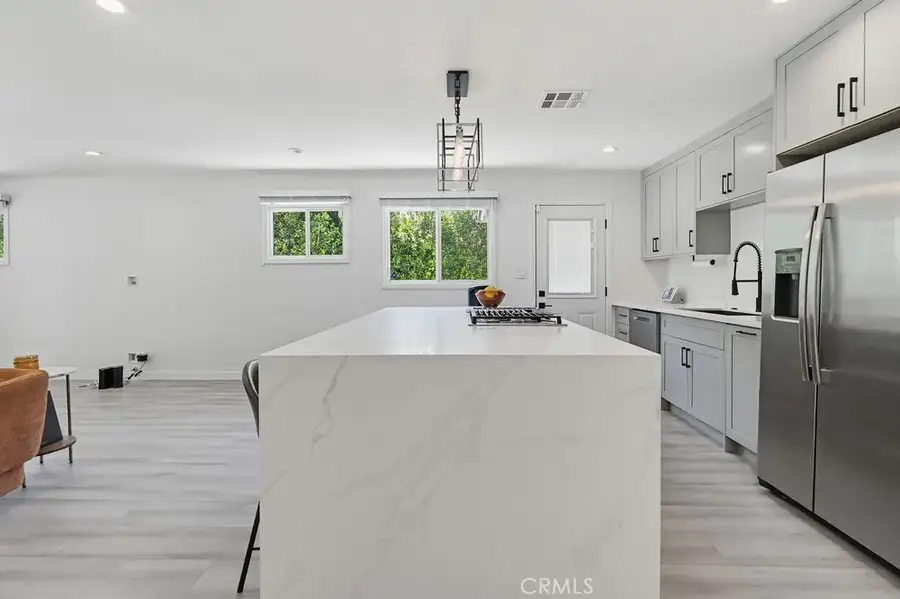 7058 Fullbright, Winnetka, CA 91306 - #2