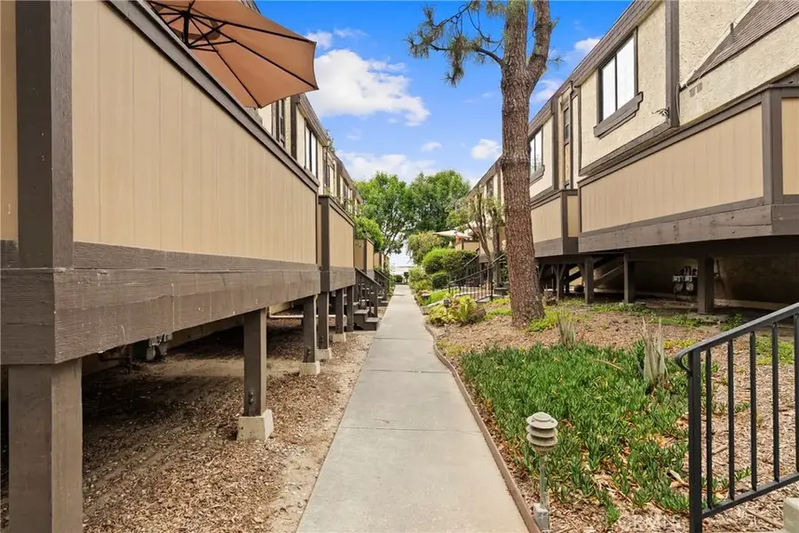 11300 Foothill Boulevard #7, Sylmar, CA 91342 - #2