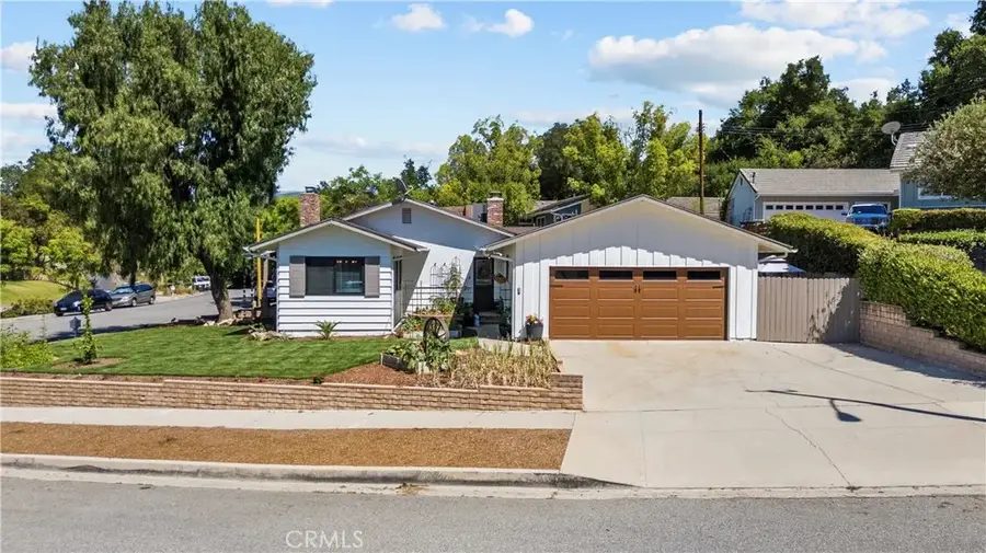 23626 Neargate, Newhall, CA 91321 - #3