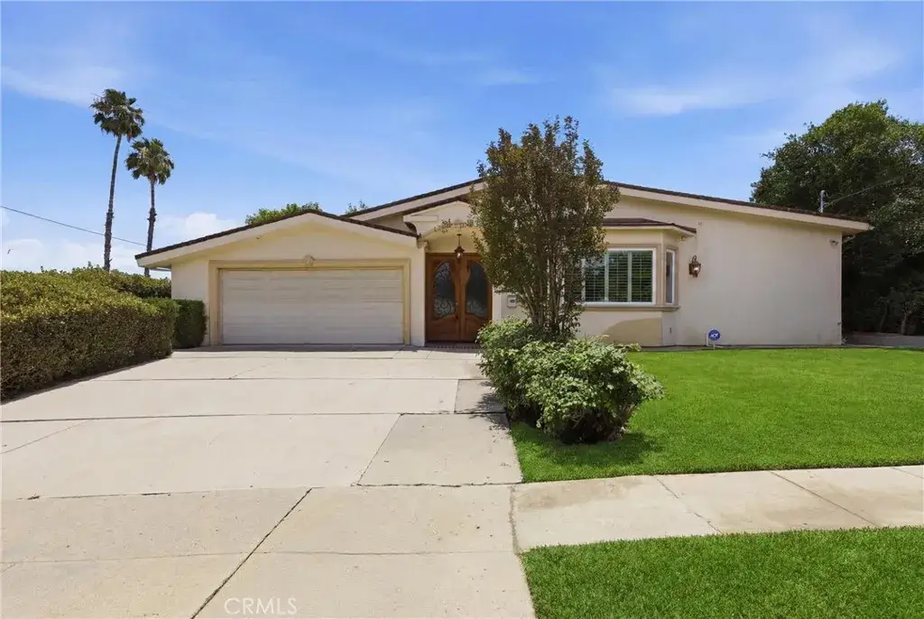 20434 Clark, Woodland Hills, CA 91367 - #1