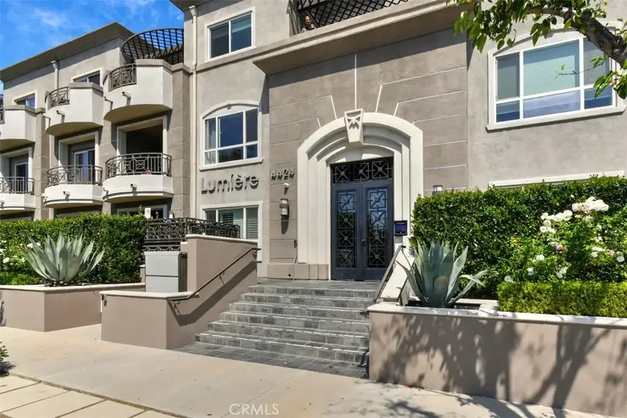 4424 Whitsett Avenue #107, Studio City, CA 91604 - #3