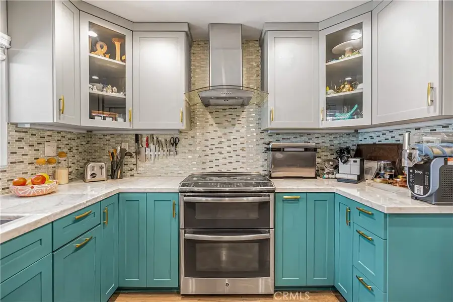22170 James Alan Circle #1, Chatsworth, CA 91311 - #3