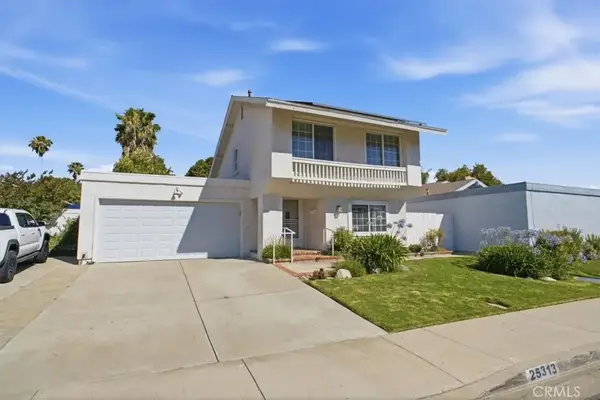 25313 Via Calinda, Valencia, CA 91355