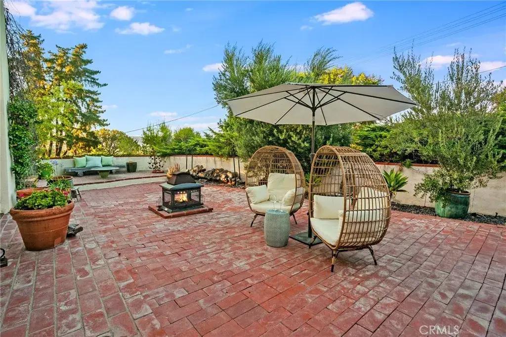 4709 Dunman Avenue, Woodland Hills, CA 91364 - #1