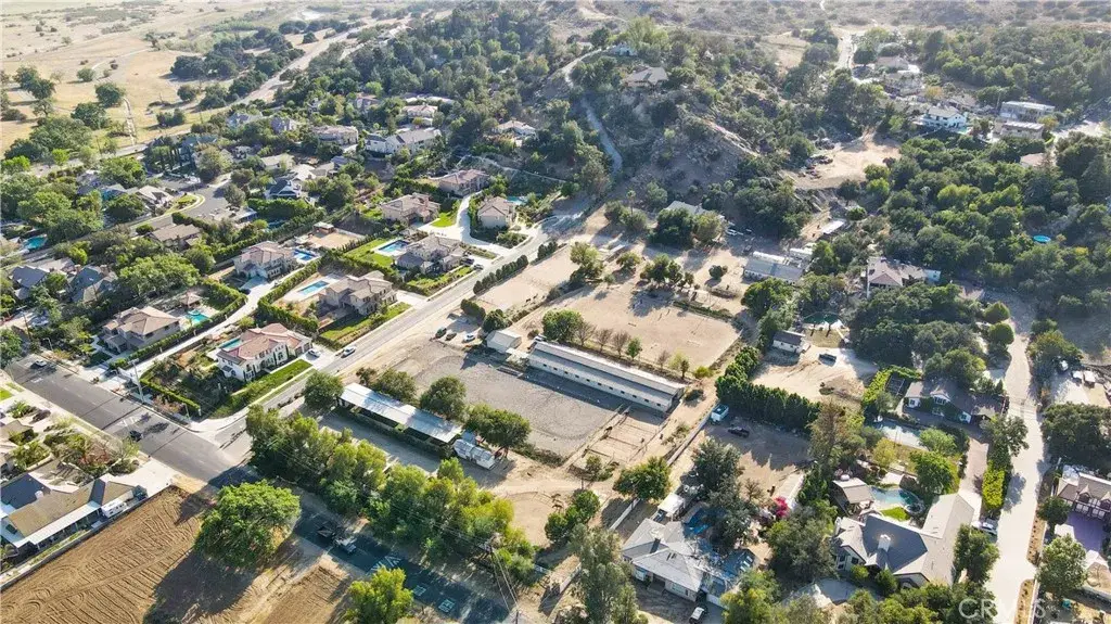 9633 Baden, Chatsworth, CA 91311 - #1