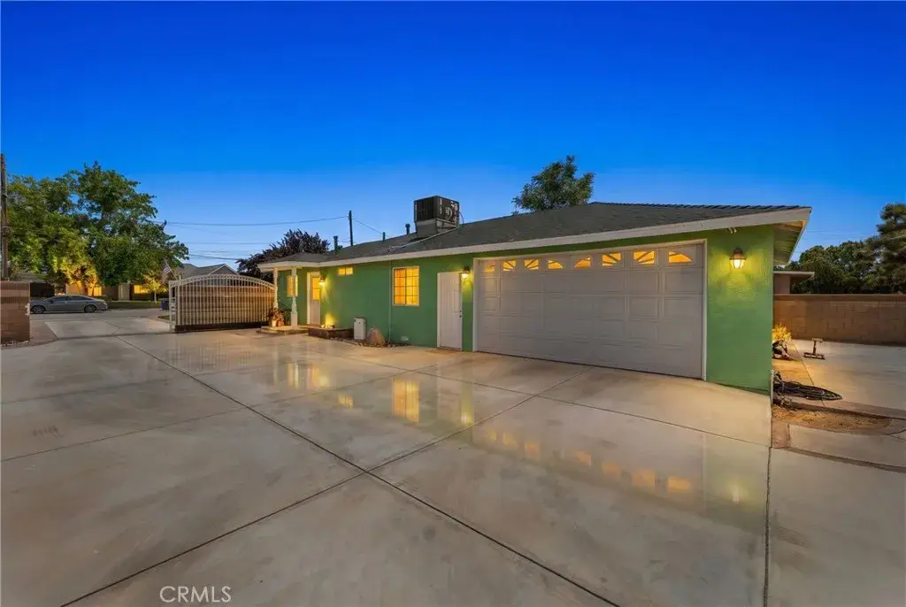 3333 W Avenue L4, Lancaster, CA 93536 - #1