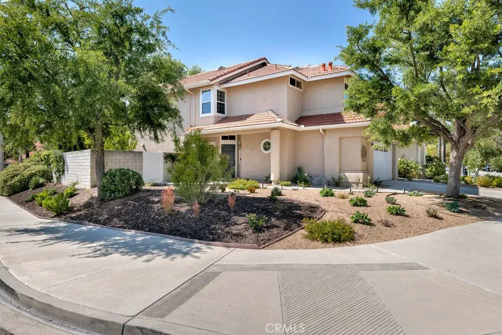 305 Saint Thomas, Oak Park, CA 91377 - #1