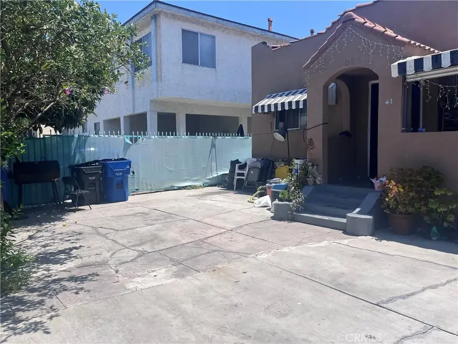 2026 S Ridgeley, Los Angeles, CA 90016 - #2