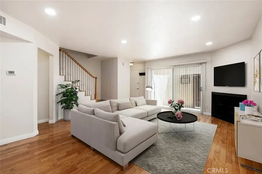 4230 Whitsett Avenue #4, Studio City, CA 91604 - #3