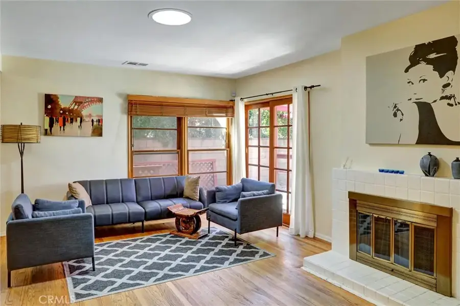 15123 Killion Street, Sherman Oaks, CA 91411 - #2
