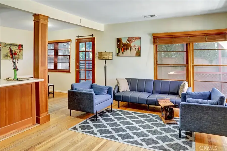 15123 Killion Street, Sherman Oaks, CA 91411 - #3