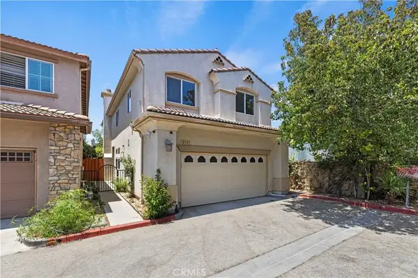 8541 Thunderbird, North Hills, CA 91343