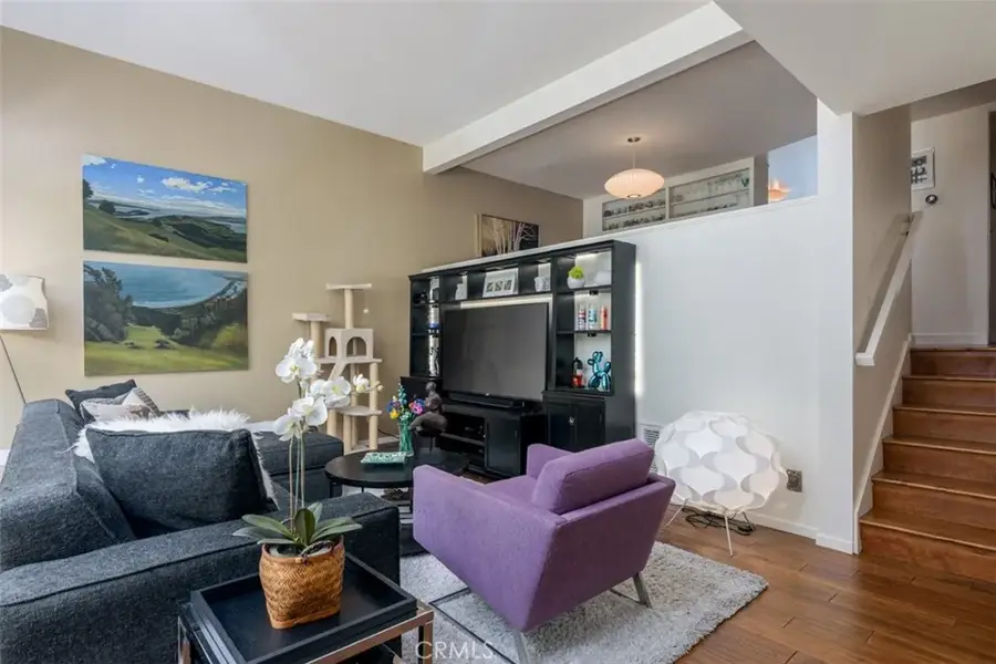 4362 W Kling, Burbank, CA 91505 - #3
