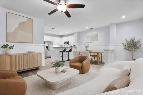 27249 Riverview Lane, Valencia, CA 91354