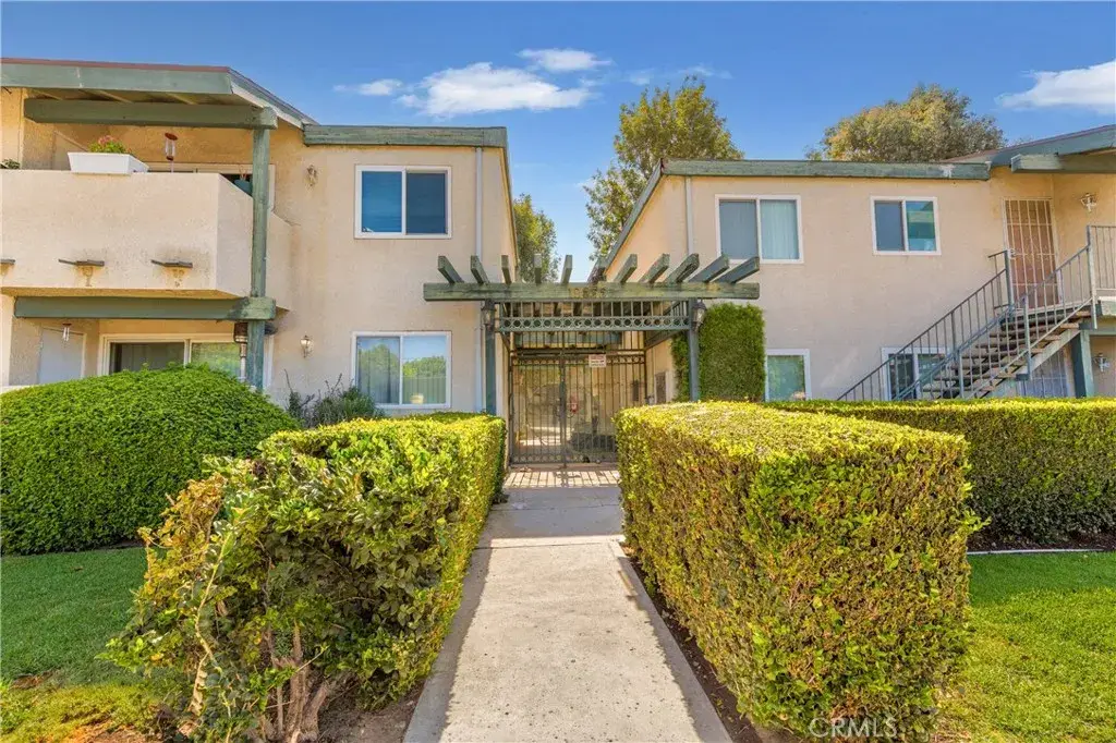 10636 Woodley Avenue #34, Granada Hills, CA 91344 - #1