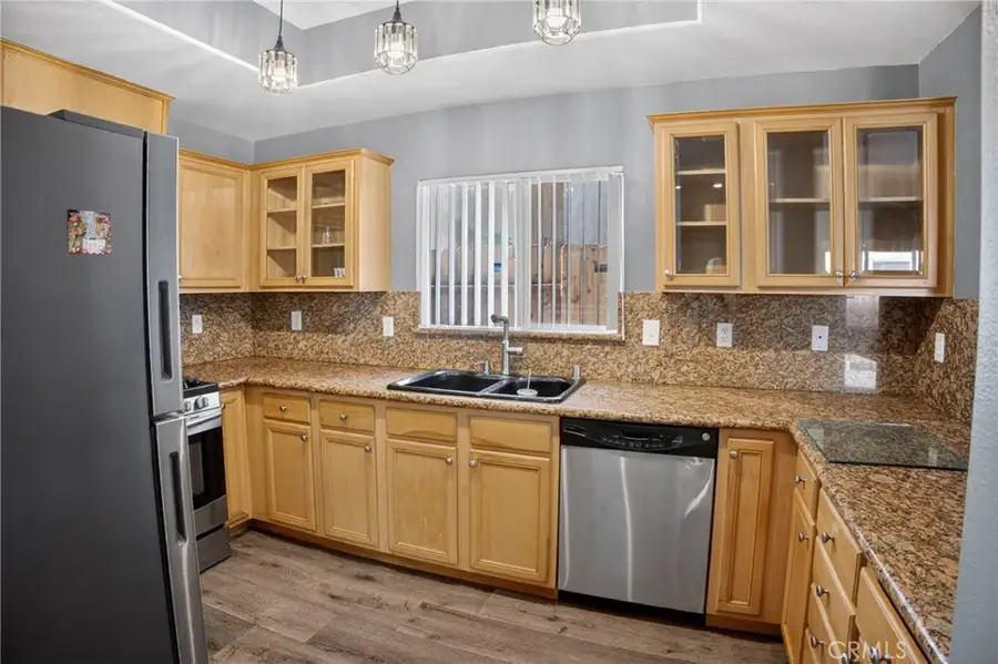 9354 Burnet #105, North Hills, CA 91343 - #3
