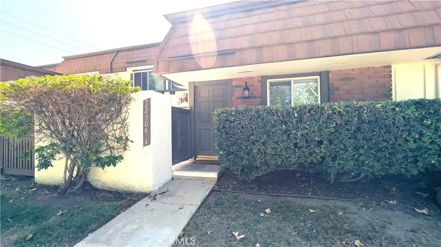 22304 Devonshire Street #4, Chatsworth, CA 91311 - #2
