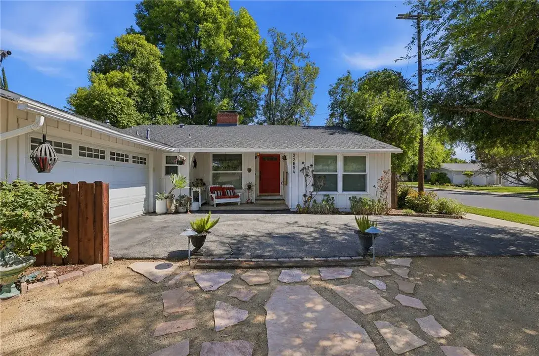 22654 Collins Street, Woodland Hills, CA 91367 - #1