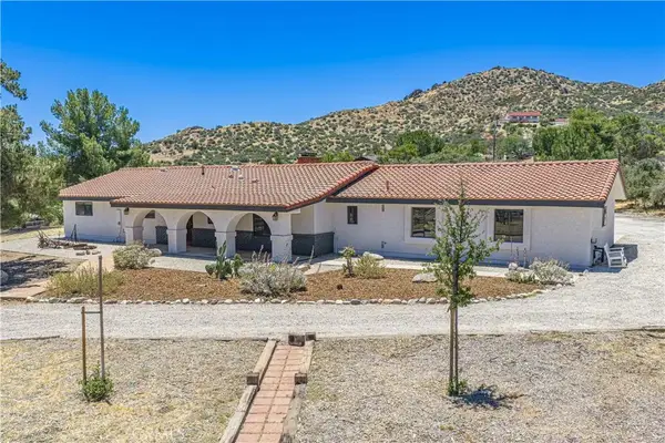 11820 Darling Rd., Agua Dulce, CA 91390