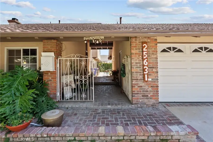 25631 Bellerive, Valencia, CA 91355 - #2