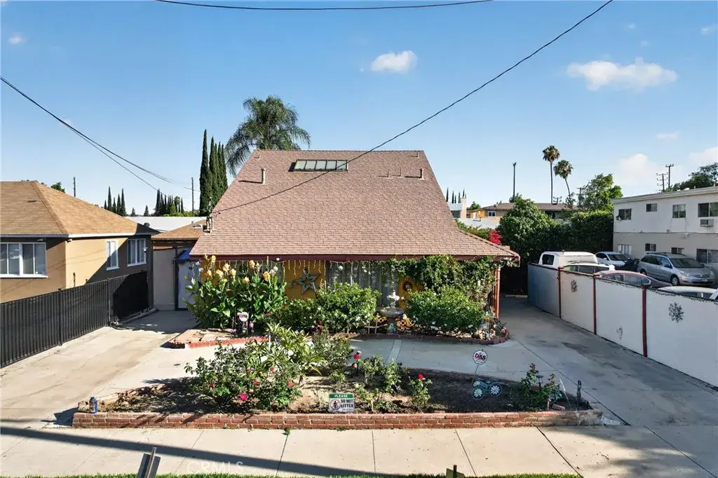 16042 Kittridge, Van Nuys, CA 91406 - #1