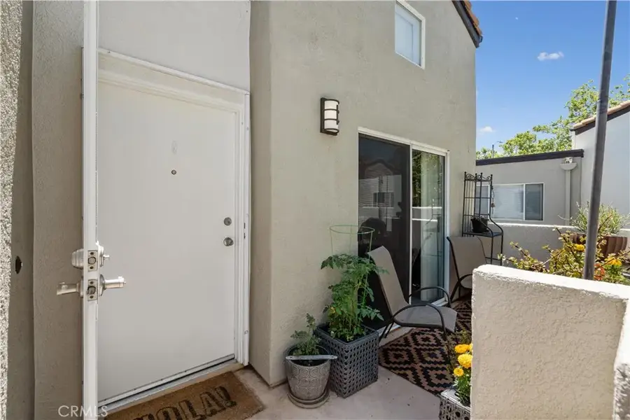 21305 Nandina Lane #201, Newhall, CA 91321 - #3