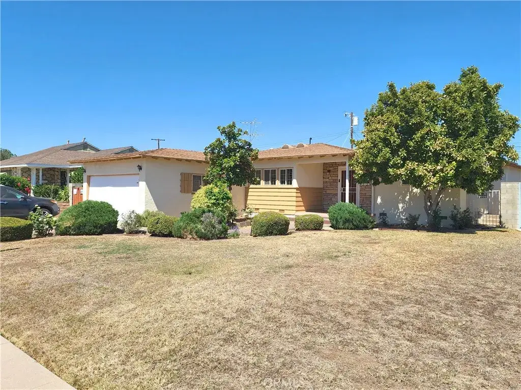9956 Gaviota Avenue, North Hills, CA 91343 - #1