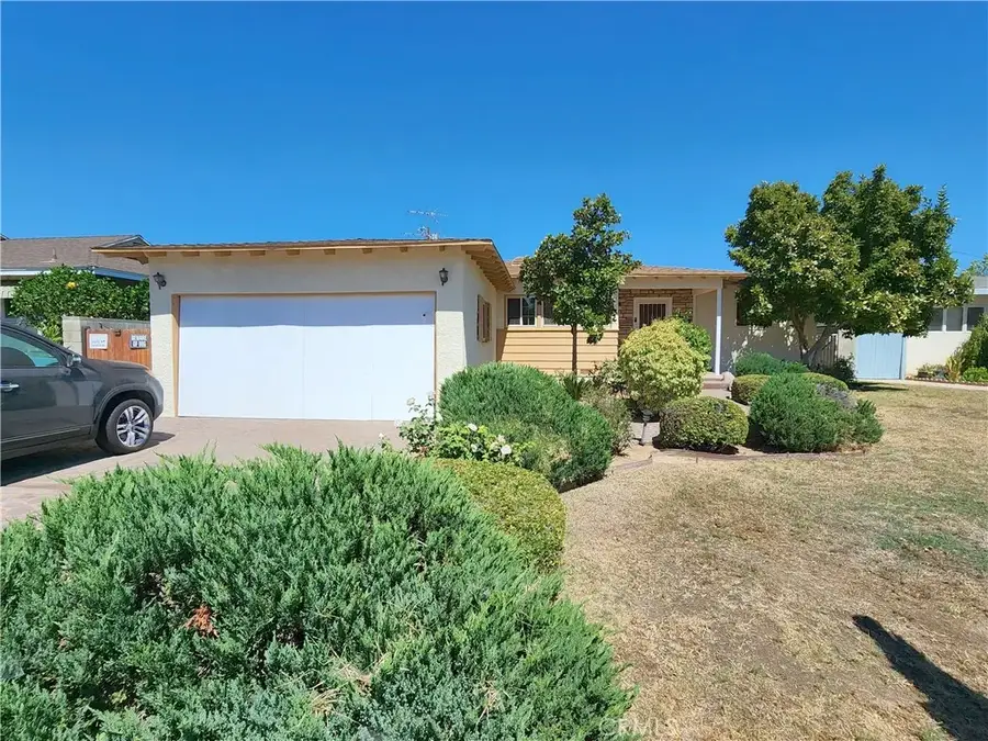 9956 Gaviota Avenue, North Hills, CA 91343 - #3