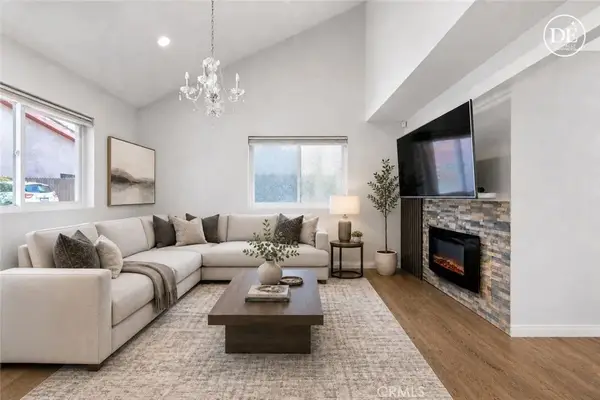 9946 Owensmouth #9, Chatsworth, CA 91311